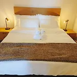 Waters Edge Luxury Apartment Century City