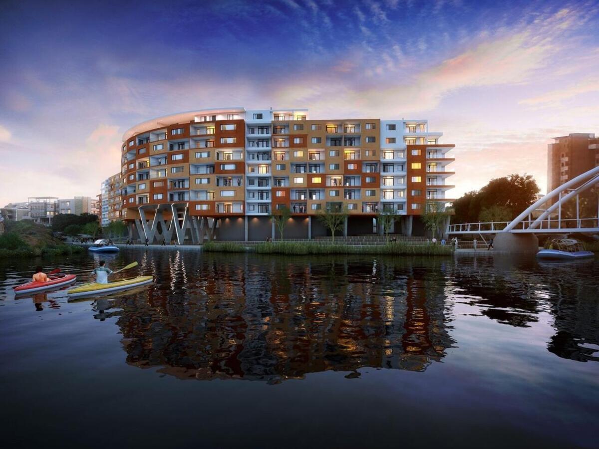 Waters Edge Luxury Century